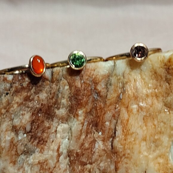 3 Gold Tone Rings - Picture 3 of 7